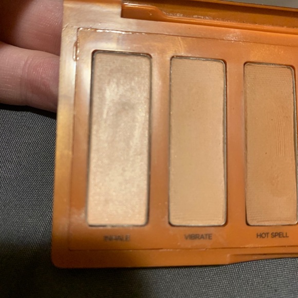 Naked Pallete - Picture 3 of 3